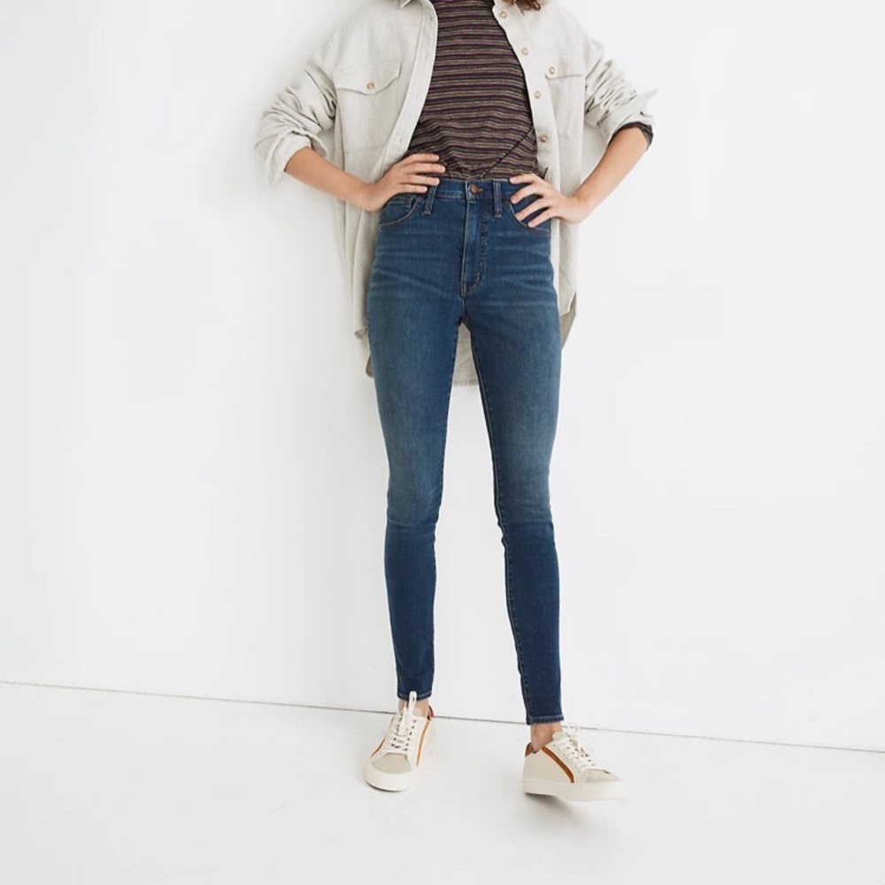 Madewell 10" High-Rise Roadtripper Supersoft Jeans in Playford Wash Size 26